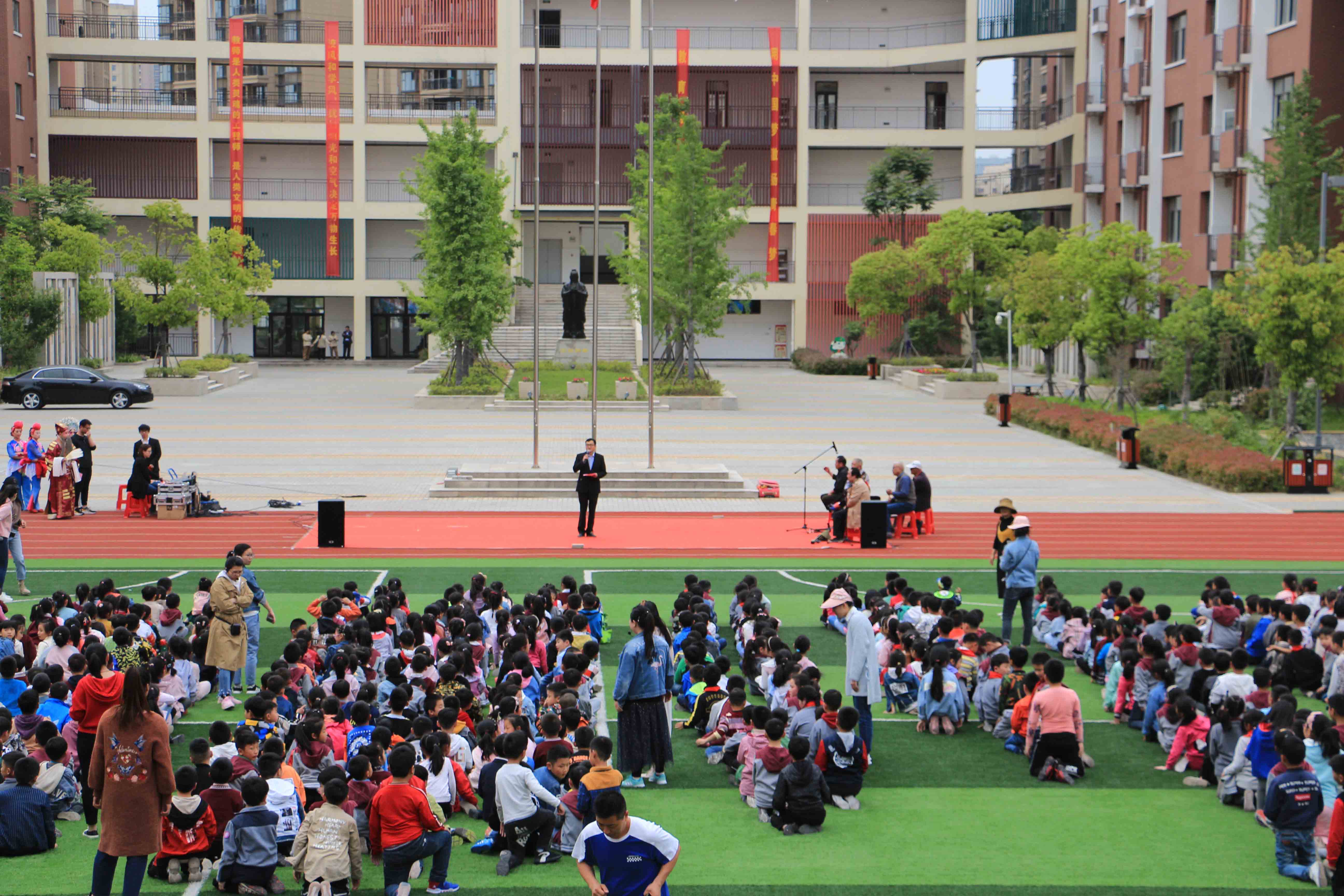 蚌埠新城实验学校校服图片