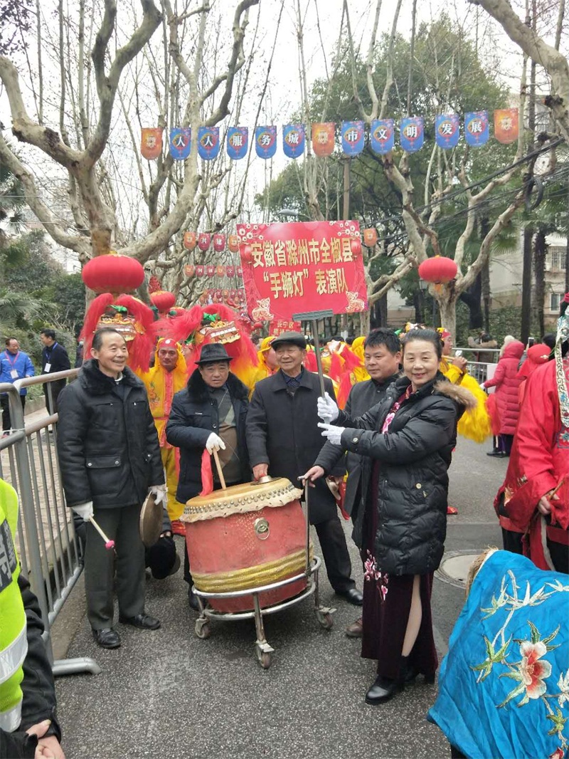 全椒手狮灯亮相上海市杨浦非遗集市(图)